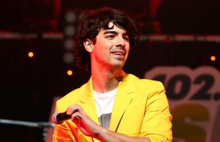 Joe jonas teaser_319x206.jpg