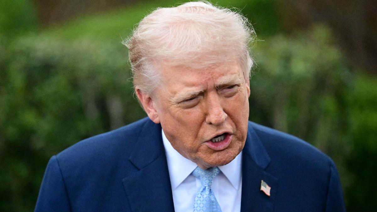 image of Donald Trump frequently yells at reporters. 