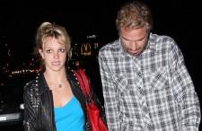 2009__12__36165pcn_britneyjason15 225×146.jpg