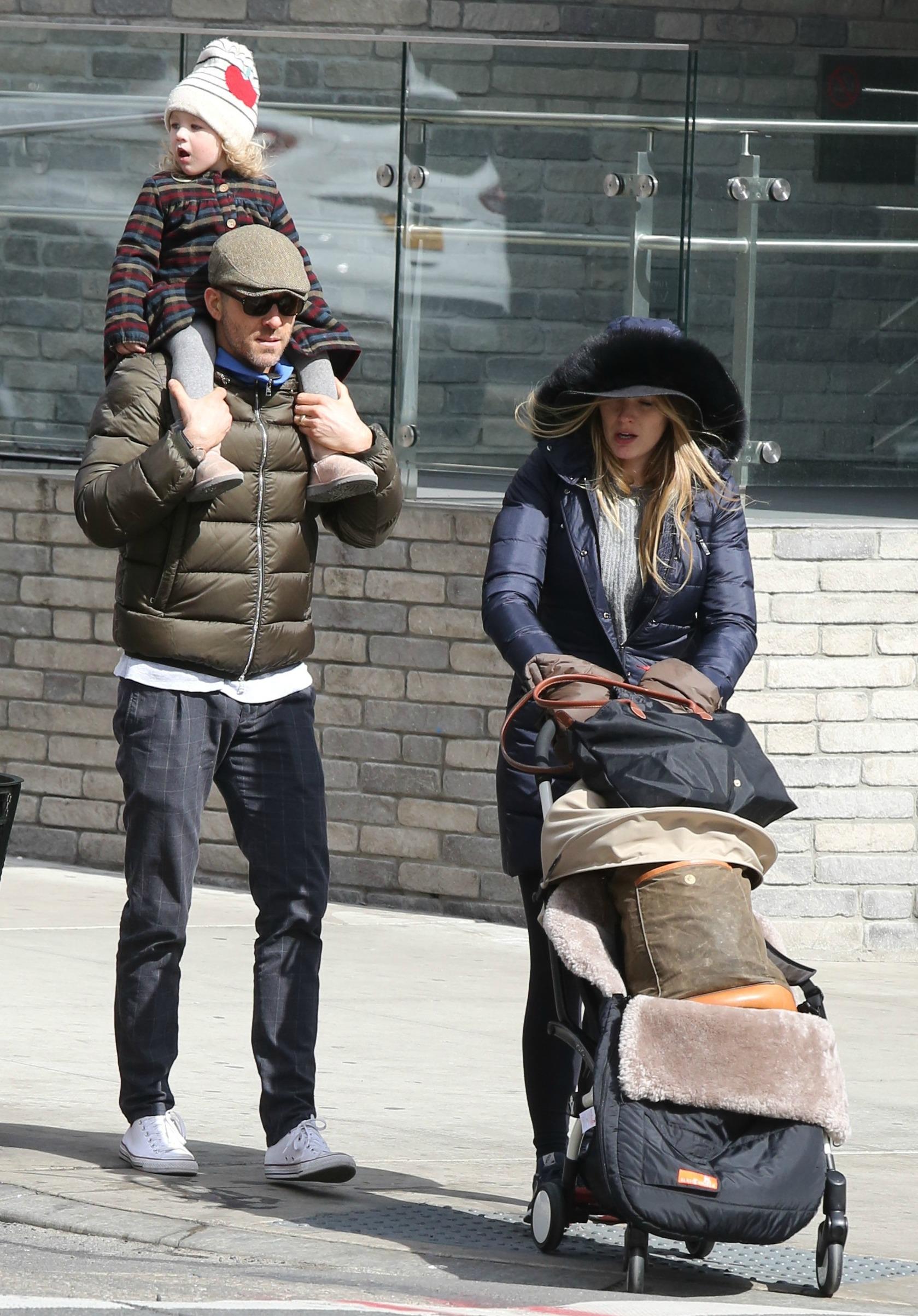 Blake Lively Ryan Reynolds Kids New York 03