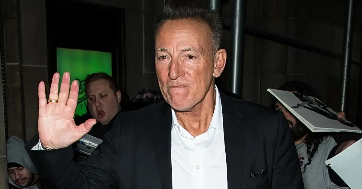 Image of Jeremy Allen White received advice from Bruce Springsteen.