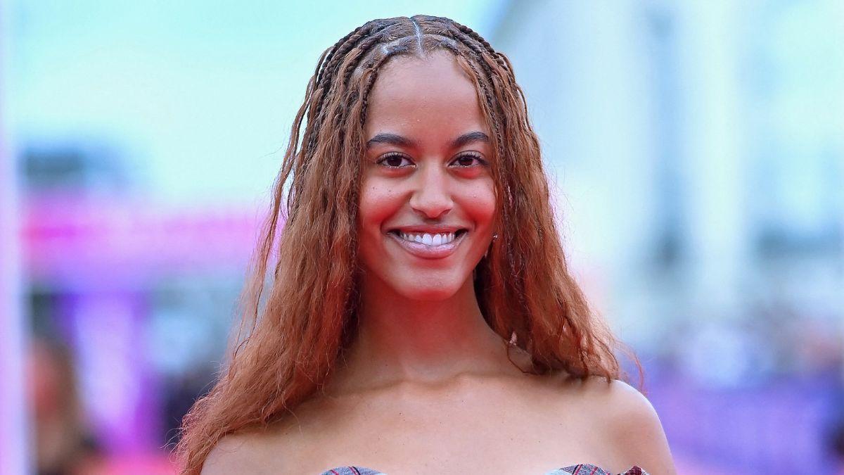 malia obama job barack michelle obama eldest daughter