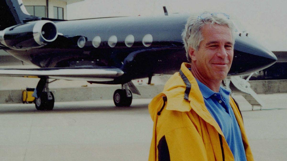 Photo of Nick Tartaglione's layers reportedly authenticated the note written by Jeffrey Epstein. 