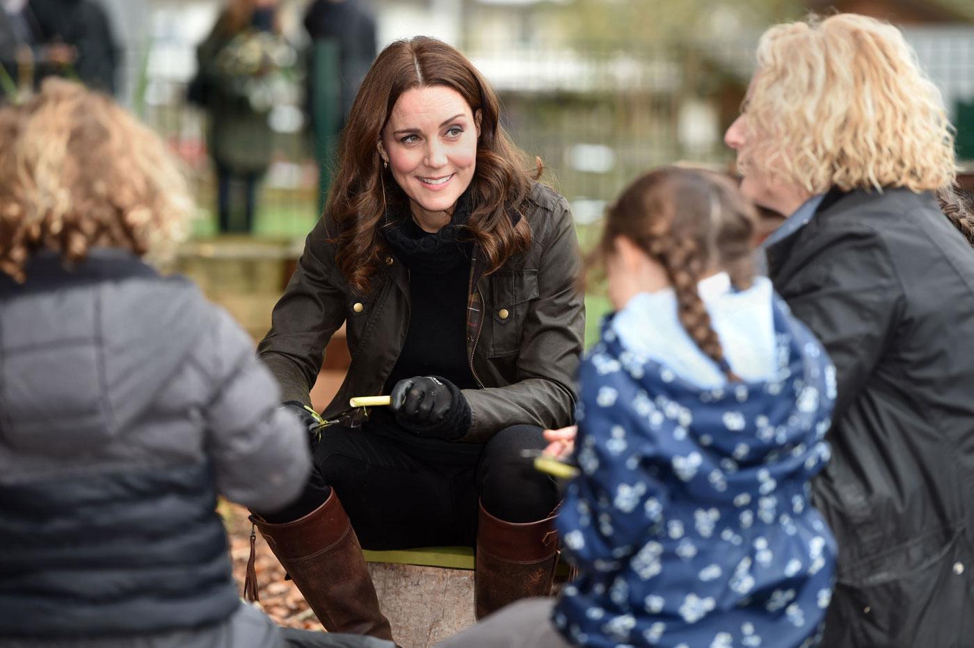 pregnant kate middleton gardening kids pics 02