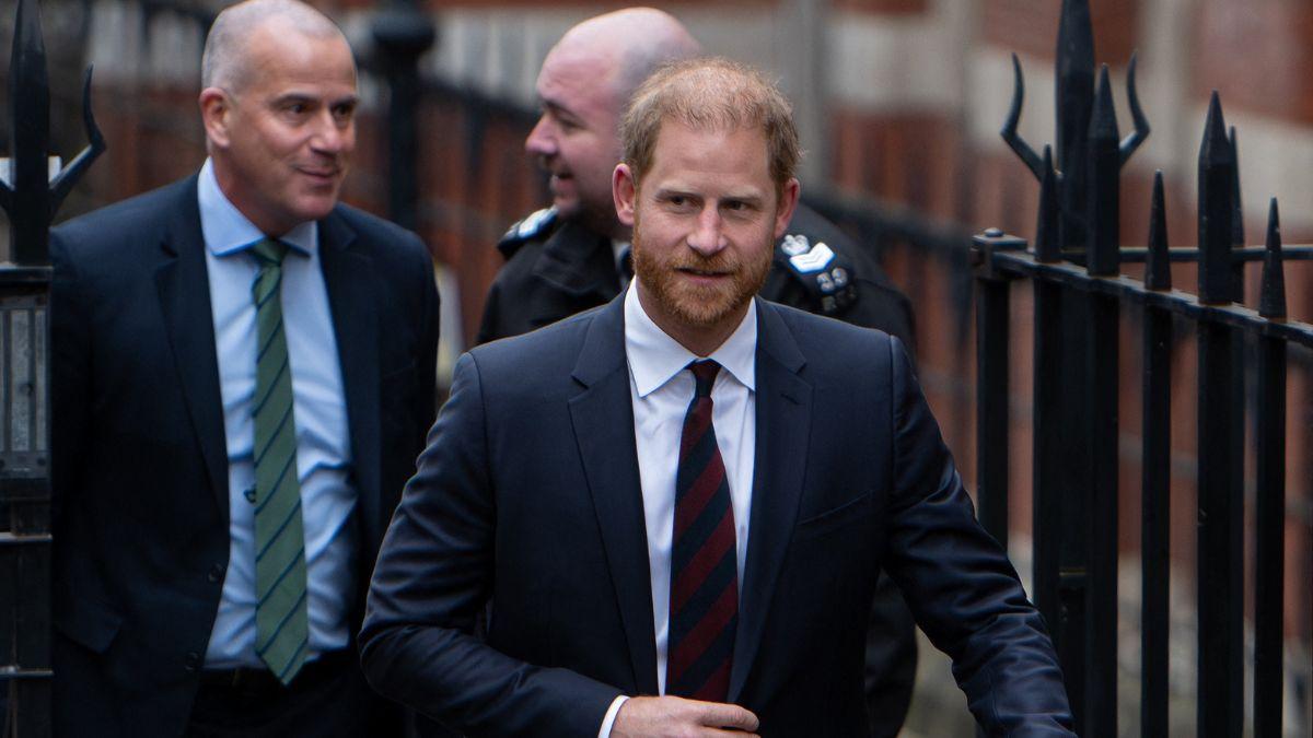 image of royal family