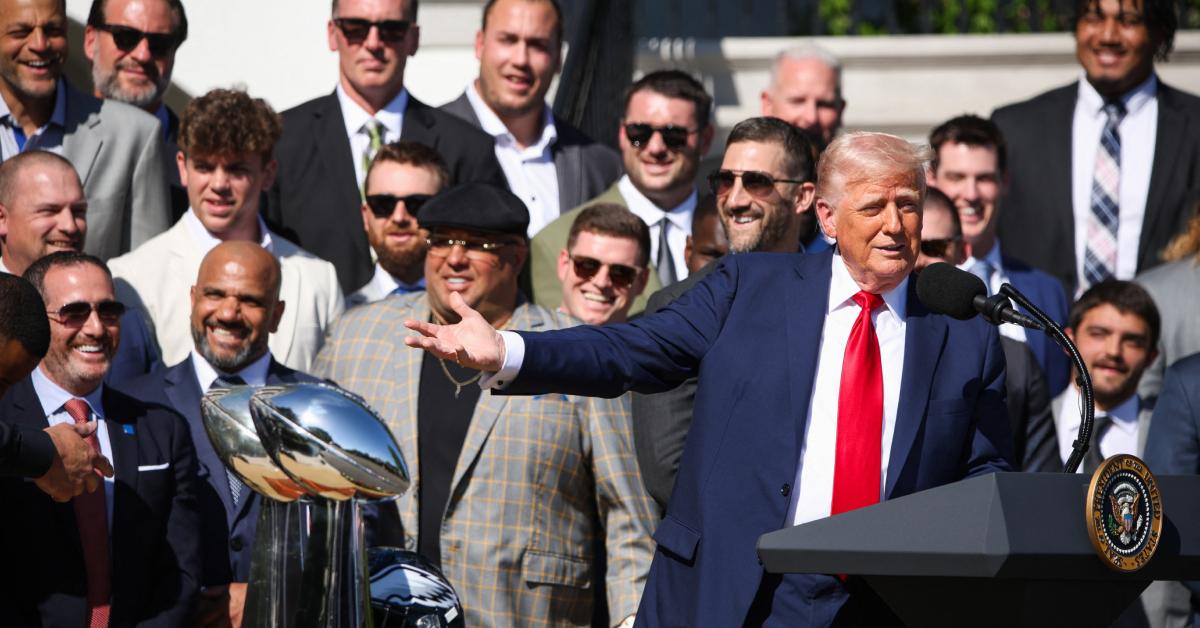 donald trump memory concerns forgets visit philadelphia eagles