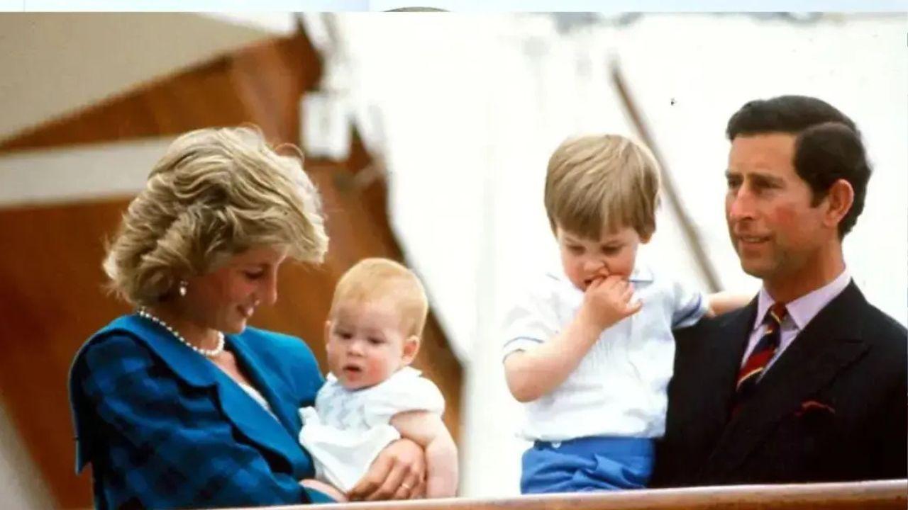 image of royal family
