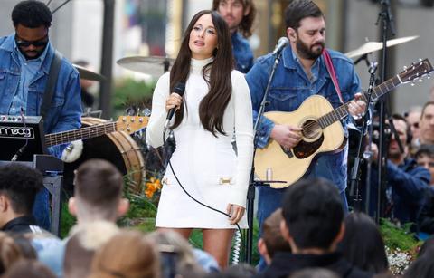 Kacey Musgraves Poses Naked On Instagram Story For New Project: Photo