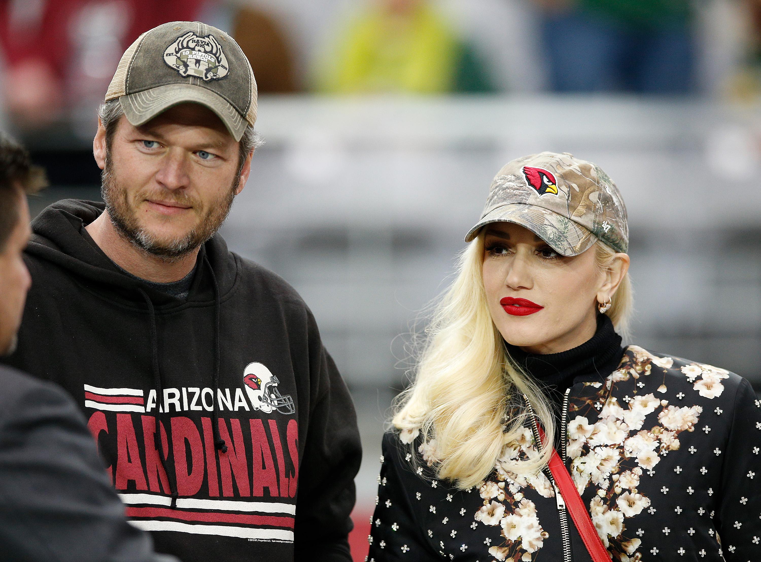 gwen-stefani-blake-shelton-dating-pregnant