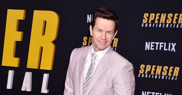 mark wahlberg unrecognizable father stu weight gain fat suit