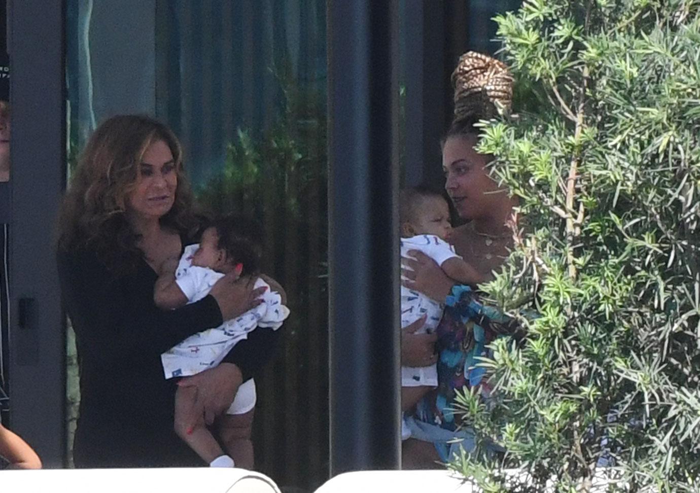 Beyonce twins first appearance