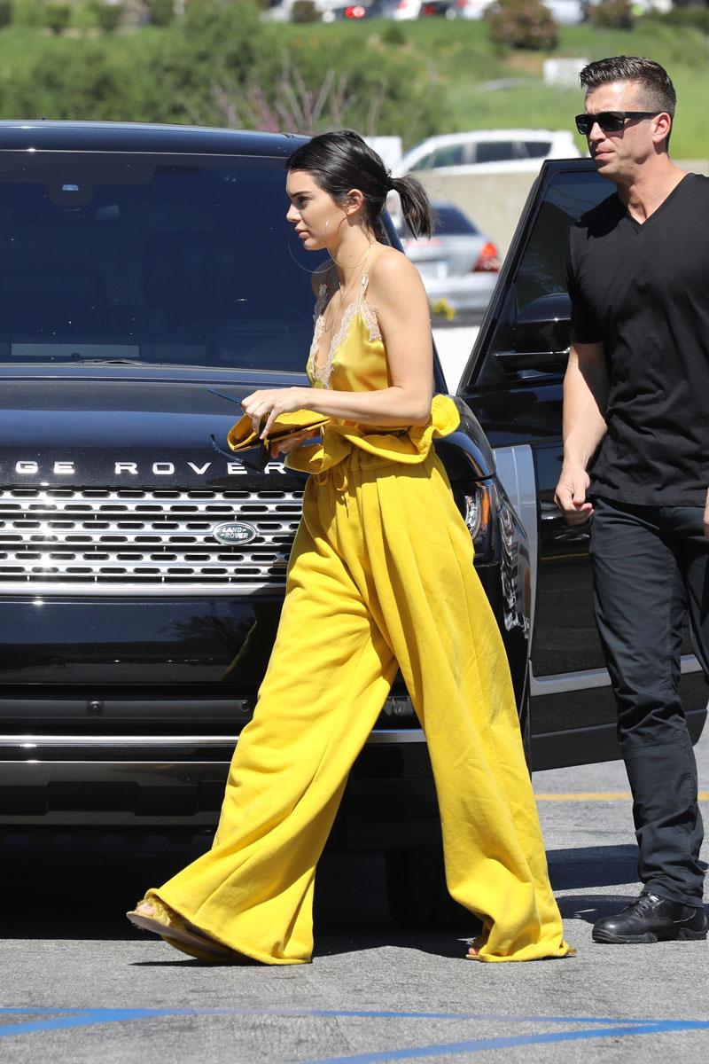 Kendall-Jenner-Robbed-3