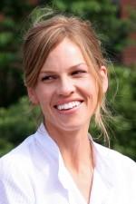 2009__10__hilaryswank 150×225.jpg