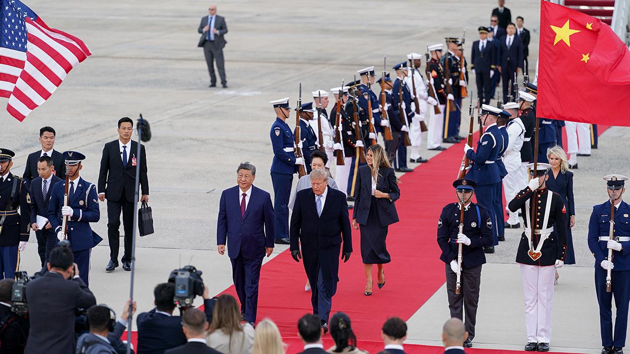 photo of Donald Trump gave Chinese President Xi Jinping a lavish welcome.