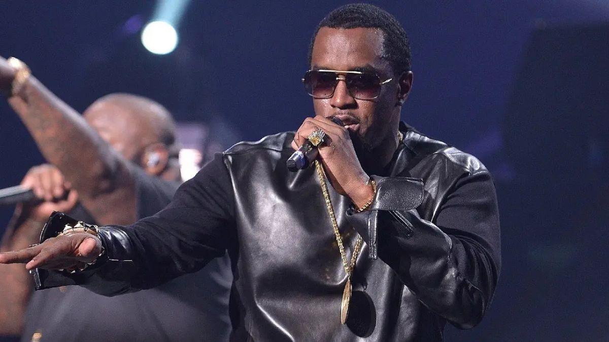 Photo of Justin Bieber allegedly feels betrayed that Usher 'brought him into' the rapper's world when he was just a teen.