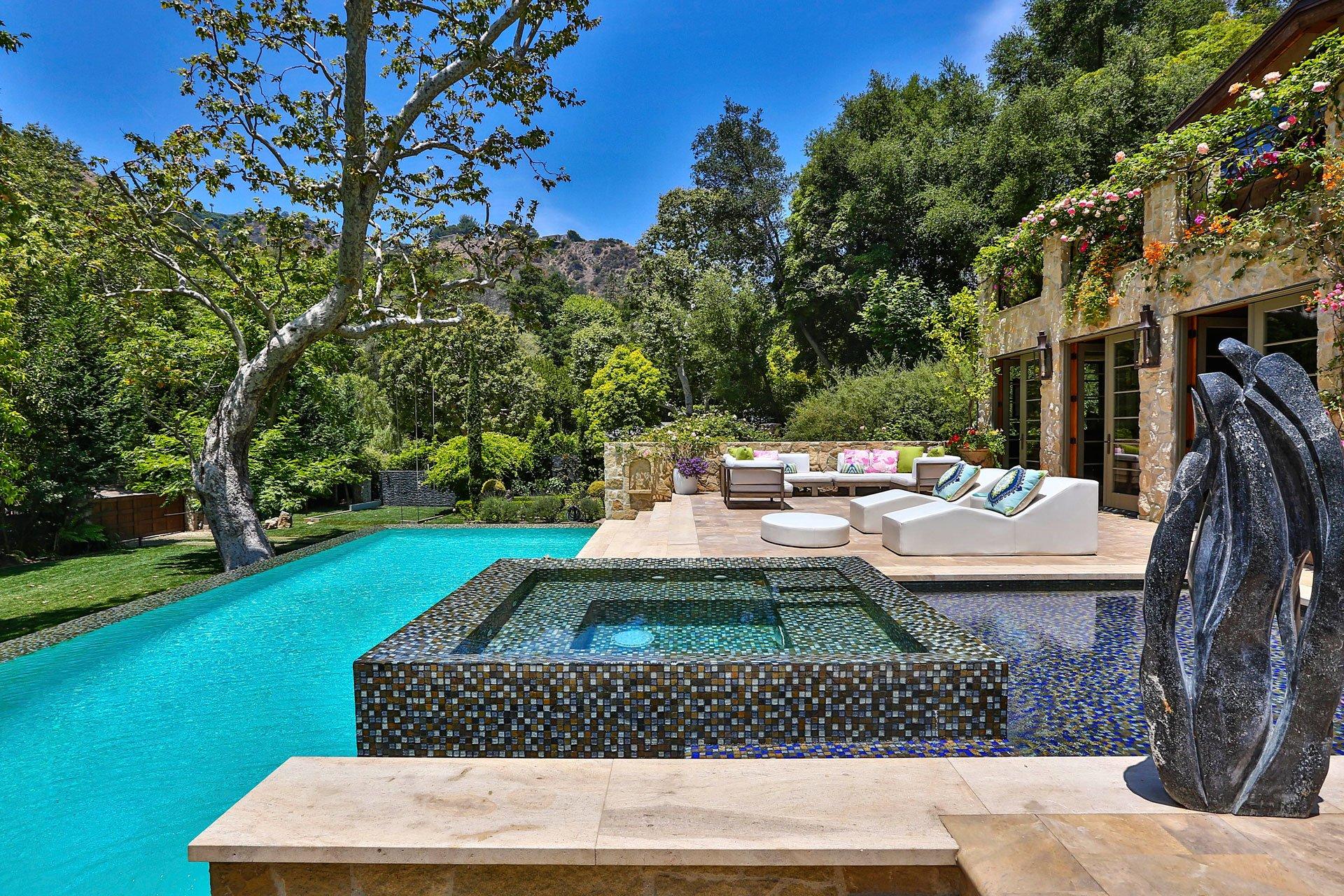 Jennifer lopez buys 28 million bel air mansion 02