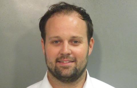 josh duggar eat turkey watch movies prison thanksgiving