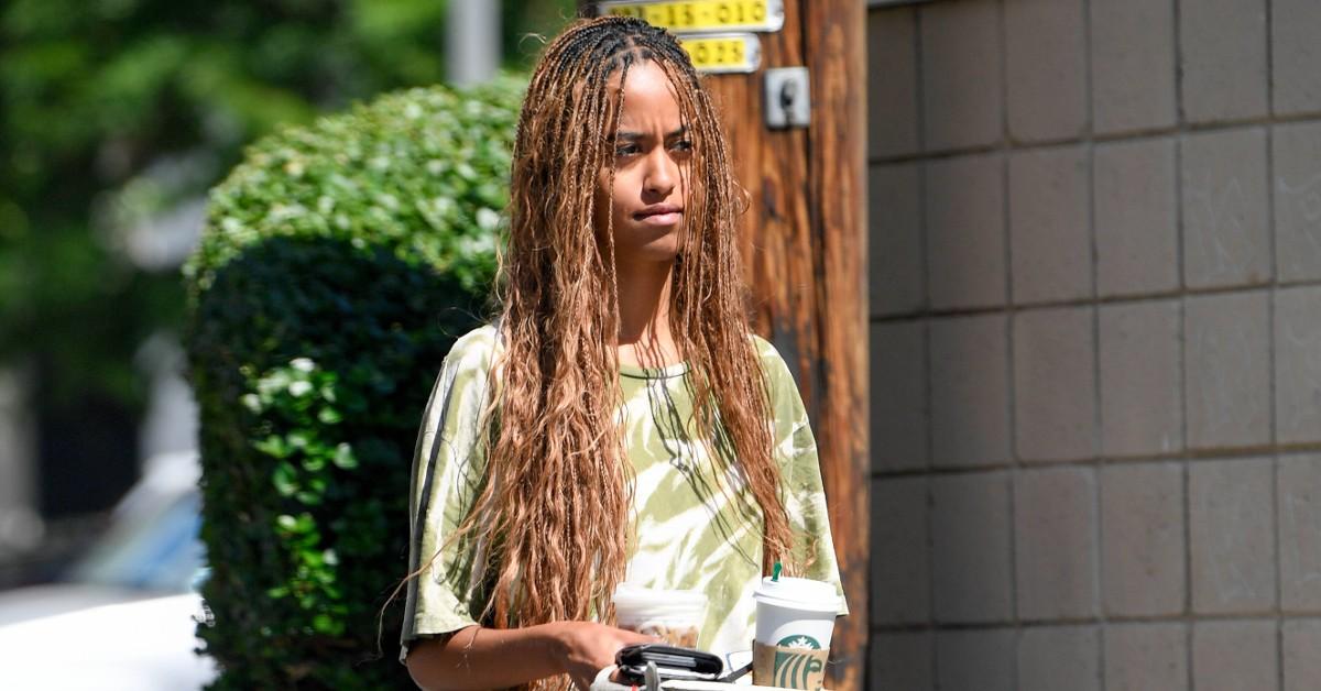 Malia Obama dons a sports bra and leggings to grab takeout with a mystery  man in Los Angeles