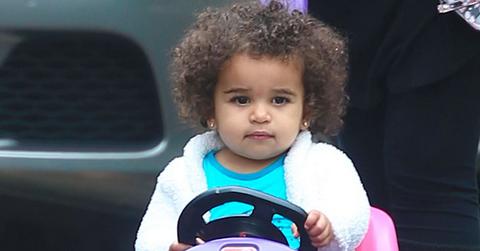 Dream kardashian shows curls hair main