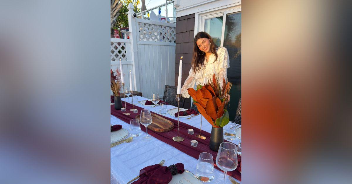 Image of Jenna Dewan spent Thanksgiving with her family.