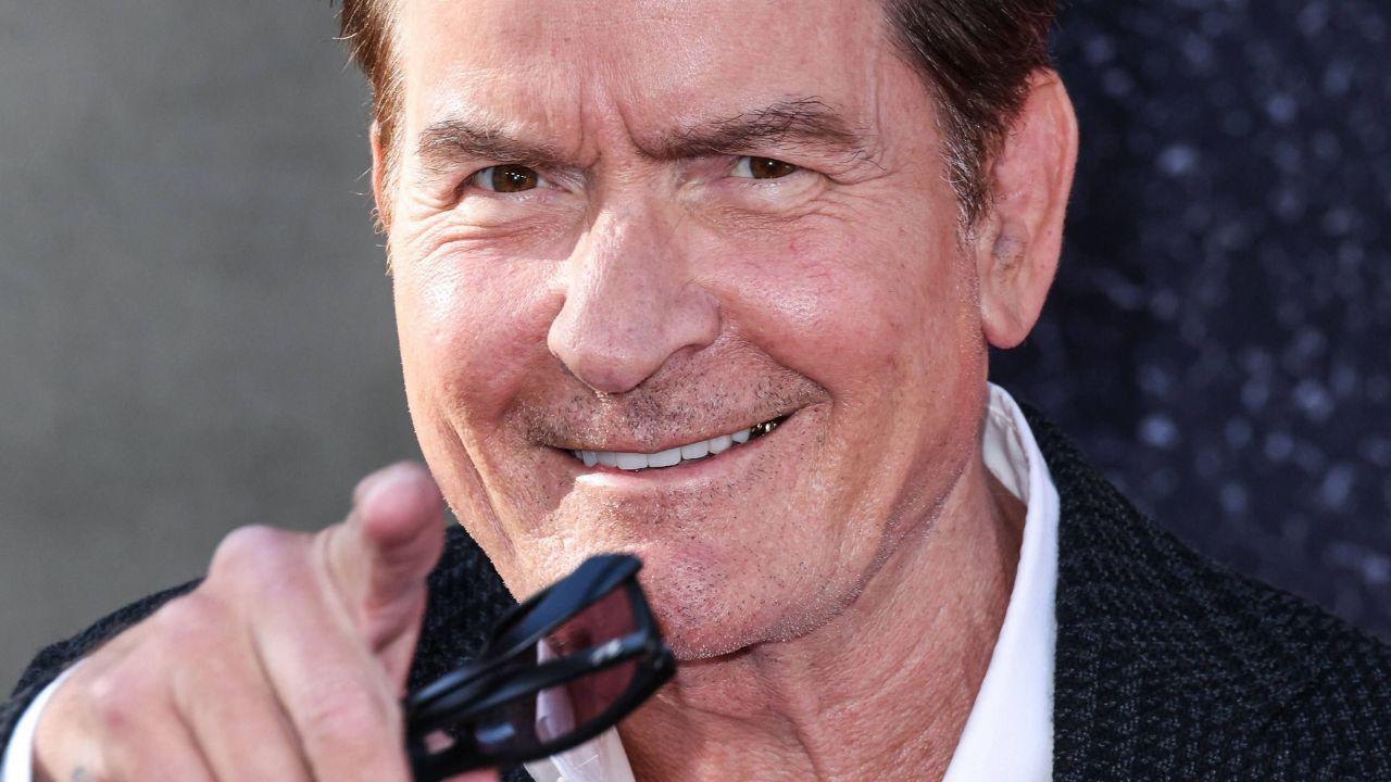 image of Lorre revealed that Sheen struggled to remember his lines and needed furniture to remain upright during his final scene.