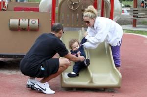 2011__01__kendra_Wilkinson_jan12_22 300×199.jpg