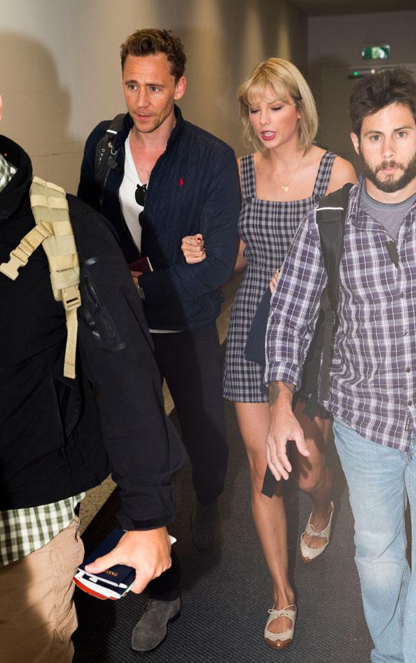 taylor swift tom hiddleston sydney australia holding hands