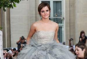 2011__07__Emma_Watson_July18newsnea 300&#215;205.jpg