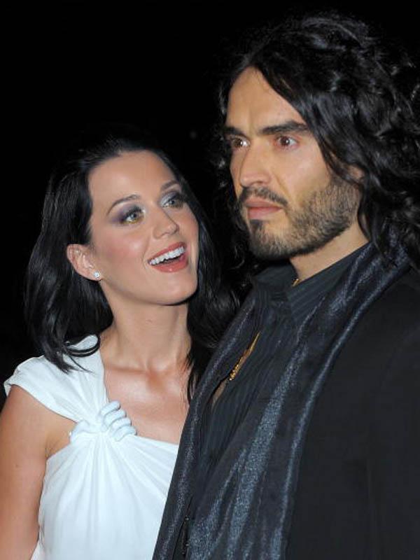 Russell Brand Shares His Thoughts on Dating and Why It's Important to ...