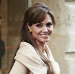 2010__04__okmagazine_angelina jolie 150×148.jpg