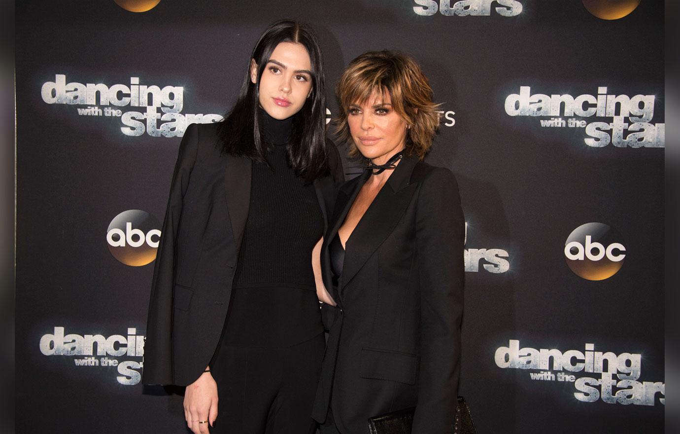 Lisa Rinna’s Daughter Amelia Gray Hamlin Opens Up About Her Anorexia(00)