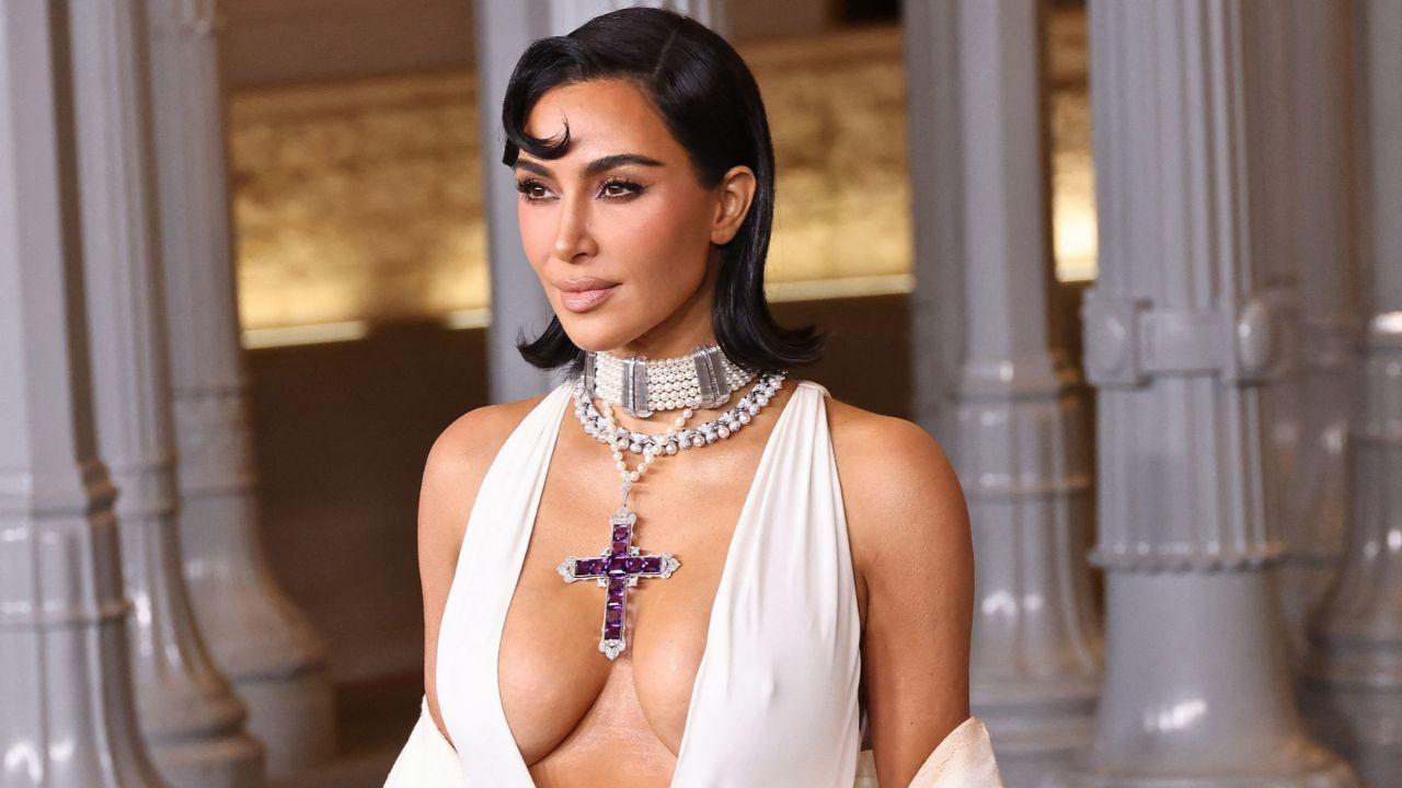 image of Kim Kardashian defended her biographer to Kris Jenner.