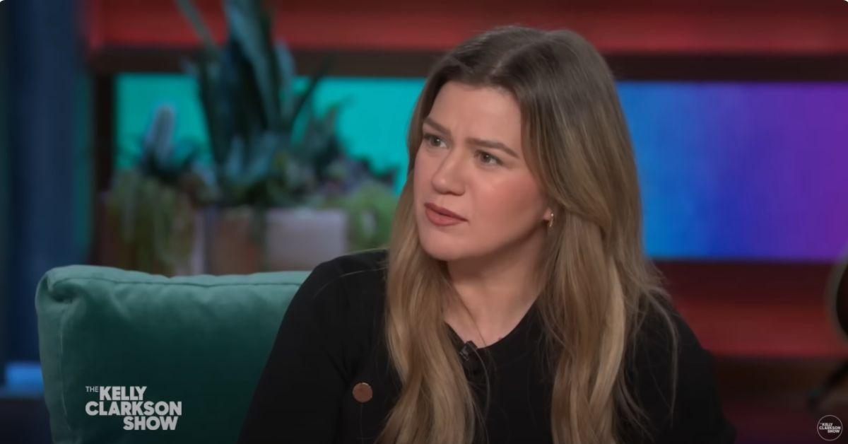 Photo of Kelly Clarkson