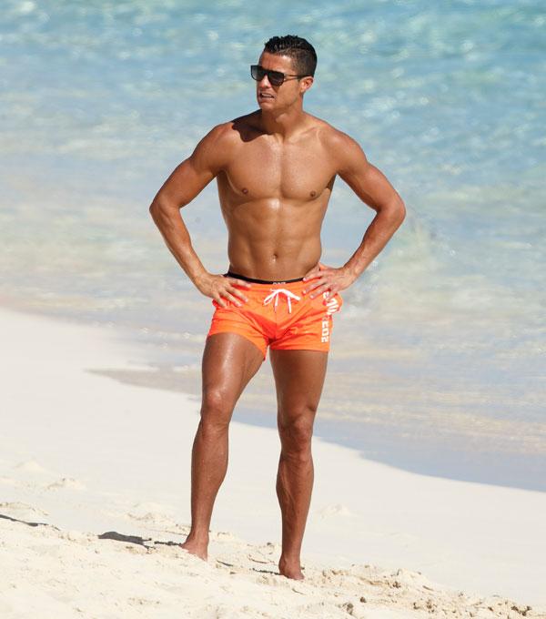 cristiano ronaldo beach