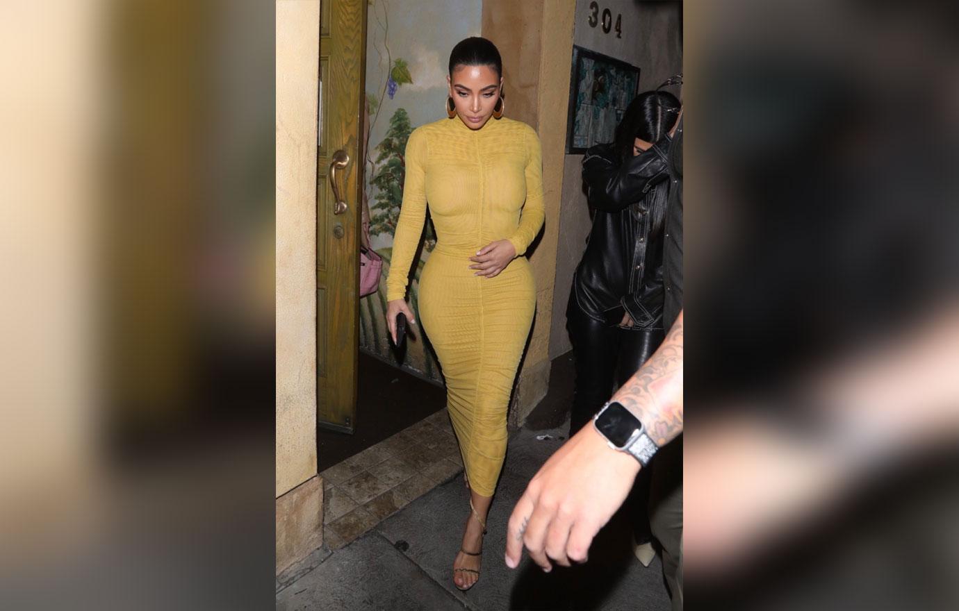 Kim Kardashian Stuns In Curve-Hugging Dress For David Letterman Show Taping