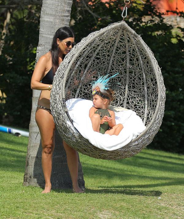 Kourtney kardashian bikini vacation mexico kids scott disick​​​ 03