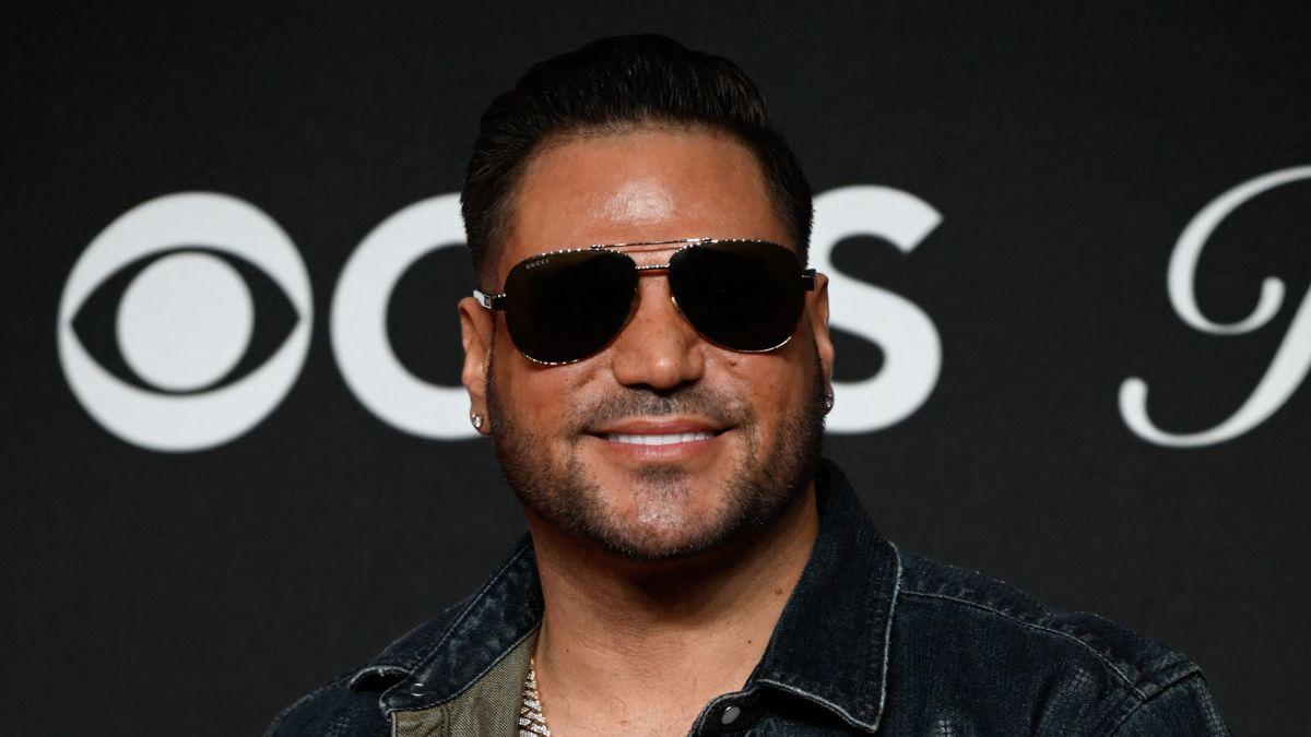 Image of Ronnie Ortiz-Magro apparently requested police presence at his home to oversee his ex-girlfriend retrieving her belongings.