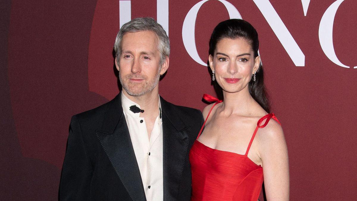 Photo of Adam Shulman and Anne Hathaway.