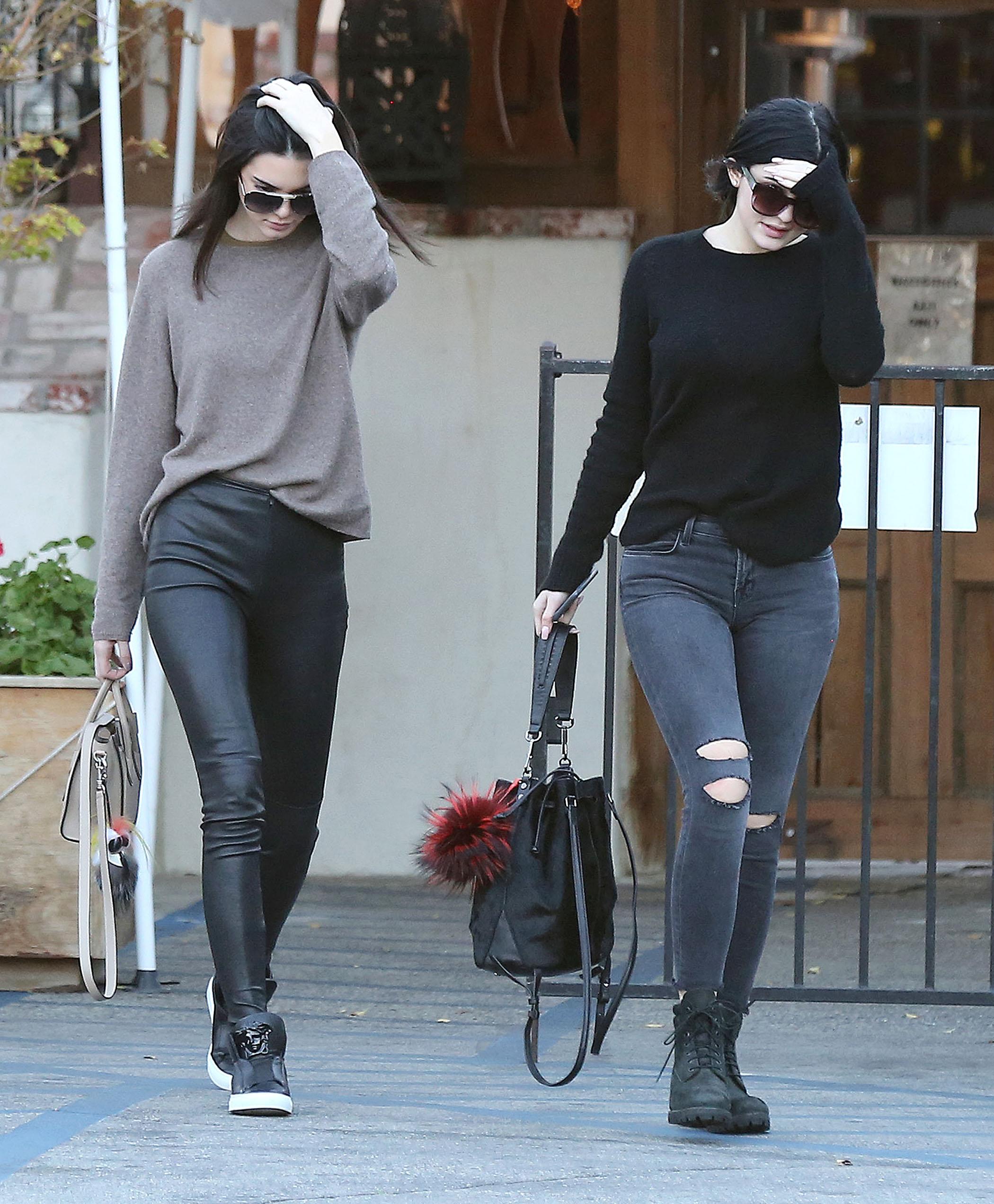 Kendall Jenner and sister Kylie Jenner have lunch at Sagebrush Cantina in Calabasas***NO DAILY MAIL SALES***