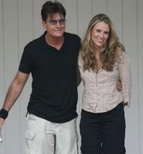 2009__12__FP_4271271_Sheen_Arrest_FP8_122509 209×225.jpg