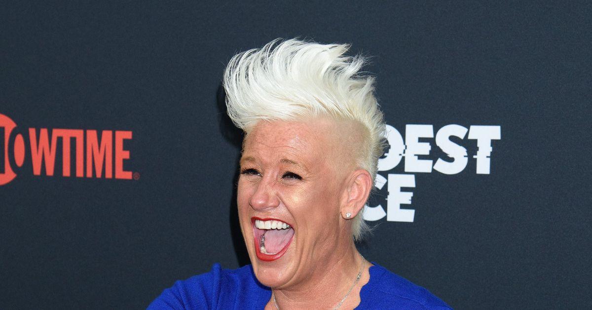 Photo of Anne Burrell. 