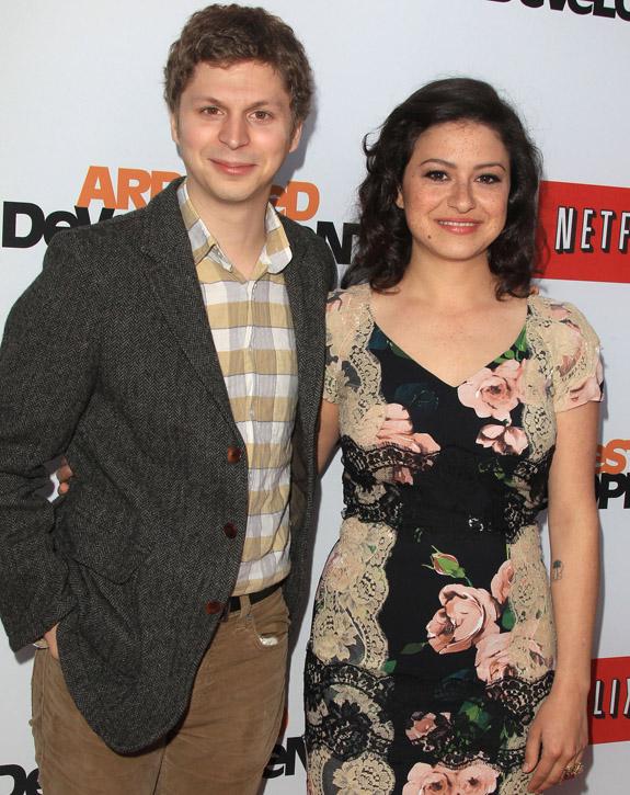 //arrested development premiere netflix