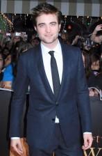2010__01__robert_pattinson_Jan.15news 147×224.jpg