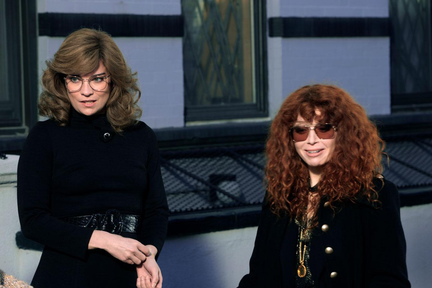 annie murphy chloe sevigny and natasha lyonne on set of russian doll