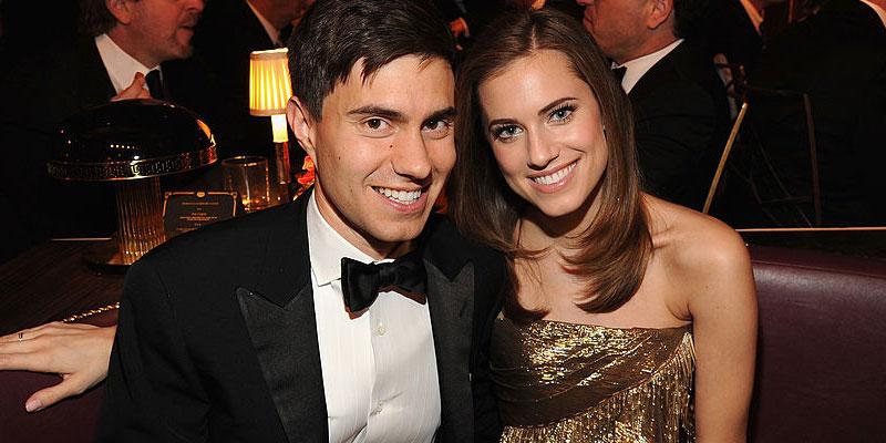 Allison Williams Ricky Van Veen Split