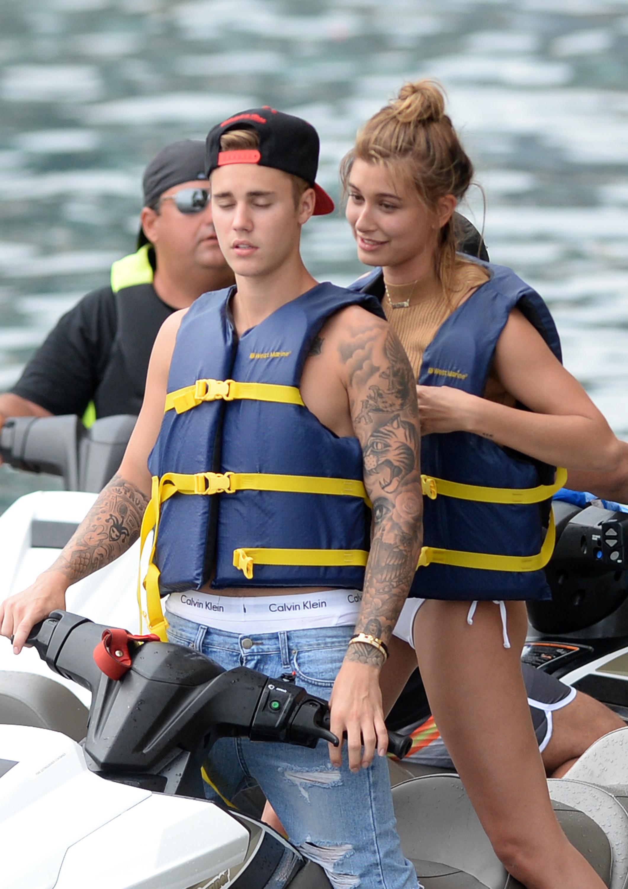 INF &#8211; Justin Bieber And Rumored Girlfriend Hailey Baldwin Look Very Much Like A Couple As They Go For A Ride On A Jet Ski In Miami