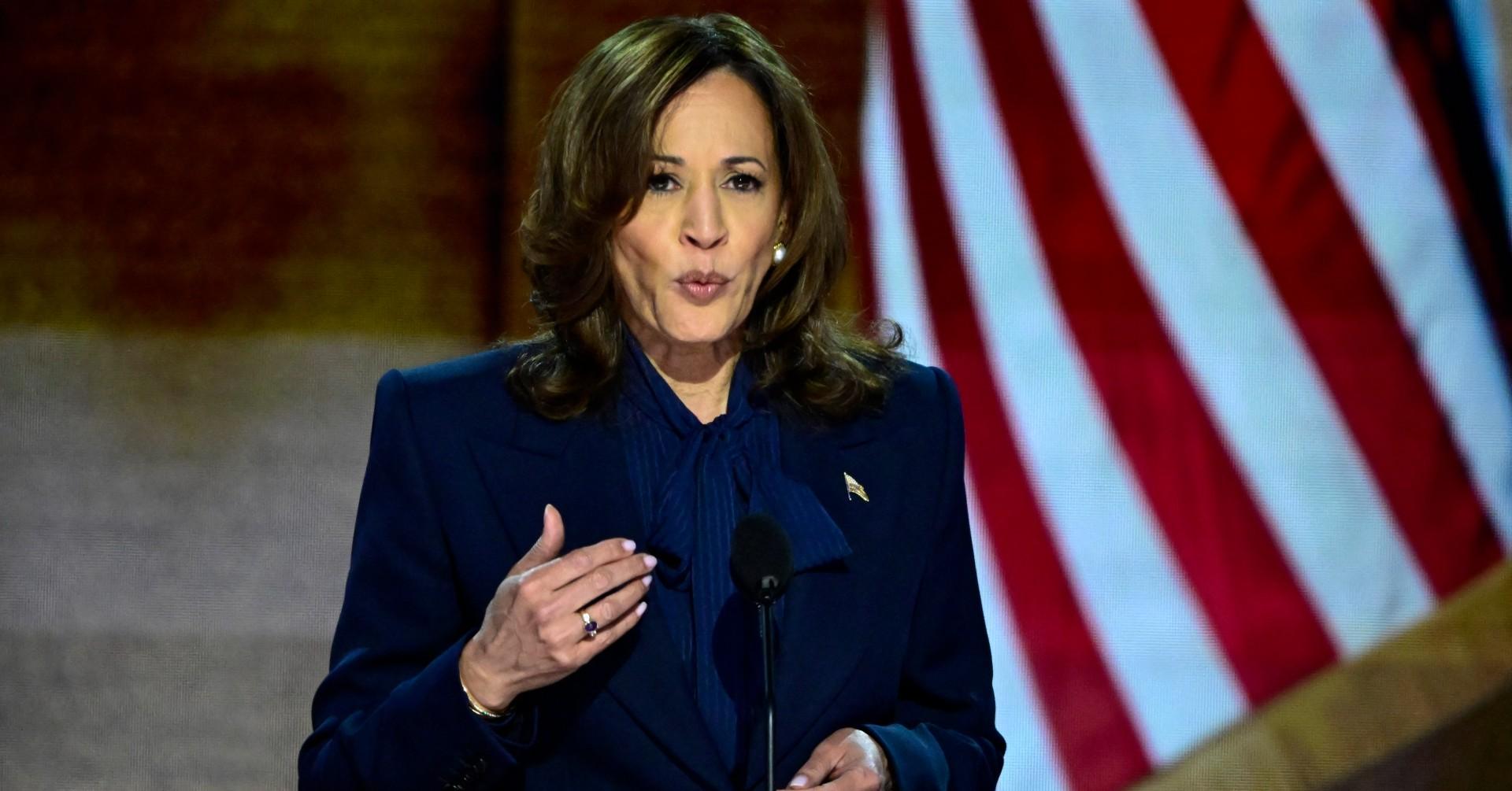 kamala harris called out not answering first debate question