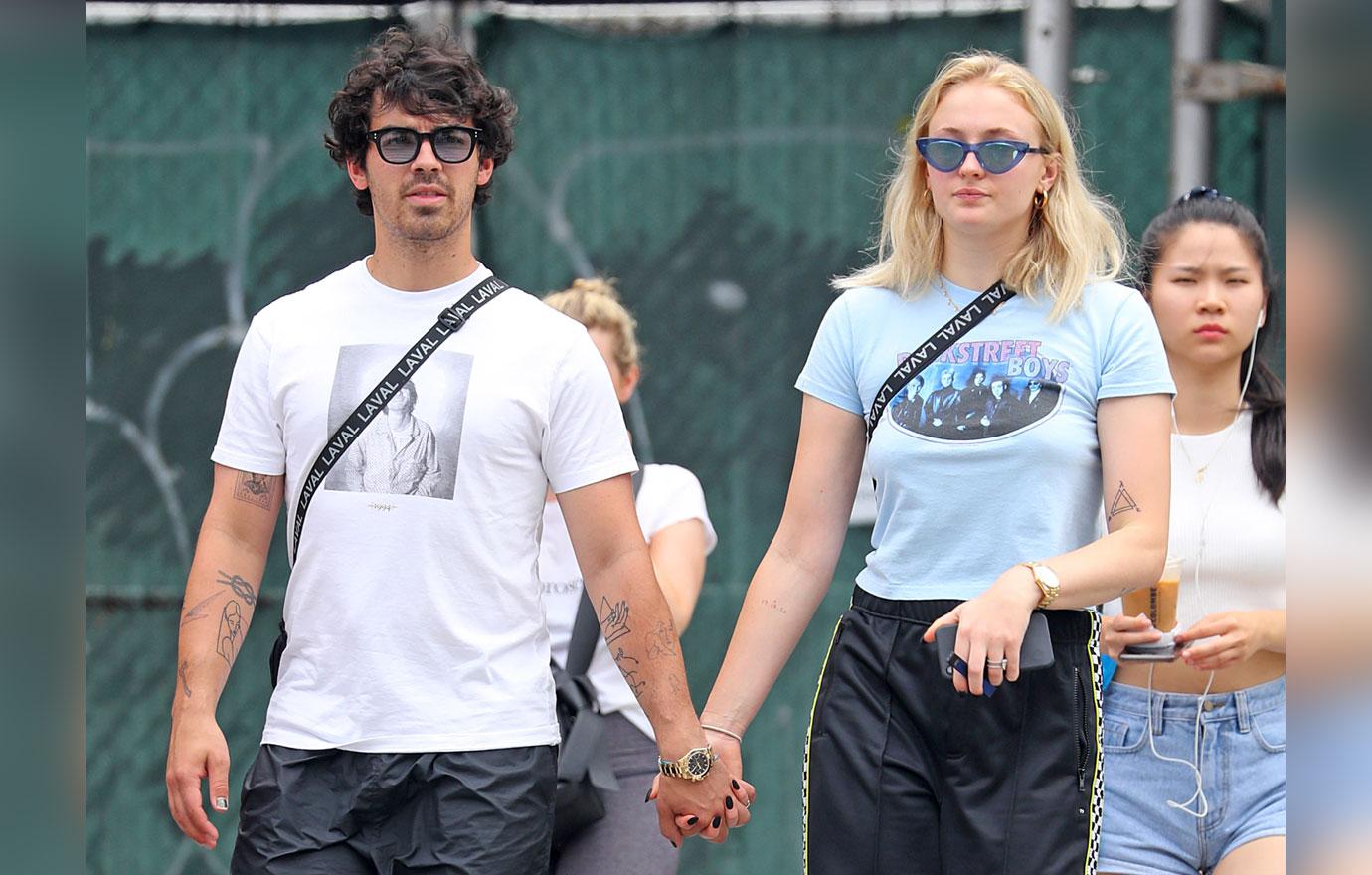 Sophie Turner Joe Jonas Backstreet Boys Shirt Pic 05