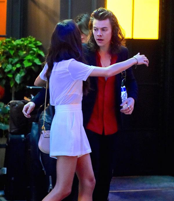 Harry Styles Dating Sara Sampaio?! VS Angel Leaves His Hotel In Same Outfit  As Night Before!