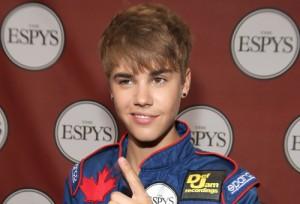 2011__07__Justin_Bieber_July14newsnea 300×204.jpg